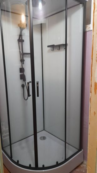 Установка душевой кабины шириной до 90 см