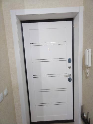 Установка входной двери весом до 95 кг