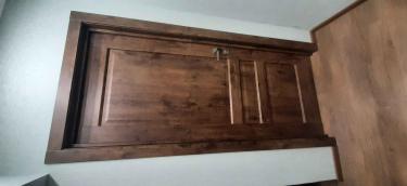 Установка межкомнатной одностворчатой двери с врезанной фурнитурой Сужение проёма Установка добора до 20 см