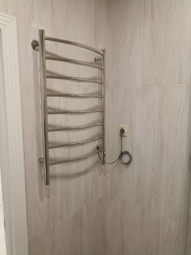 Монтаж электрического полотенцесушителя