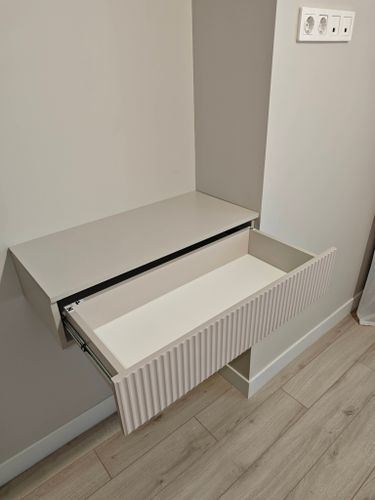 Навеска полки