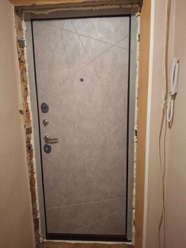 Установка входной двери весом до 95 кг