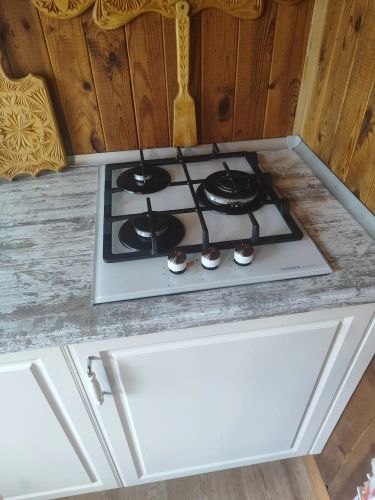 Установка газовой варочной поверхности