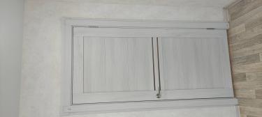 Установка дверного наличника