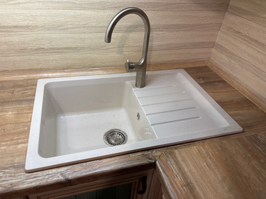 Установка и подключение врезной мойки Установка и подключение смесителя Демонтаж мойки со смесителем с сохранением