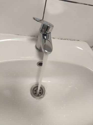 Установка смесителя (на готовые коммуникации)