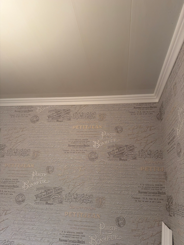 Монтаж потолочного полистрирол/пенополистирол плинтуса