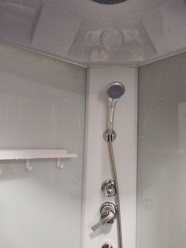 Установка душевой кабины шириной до 90 см