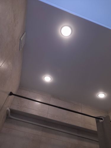 Монтаж точечного светильника на подвесной/натяжной потолок