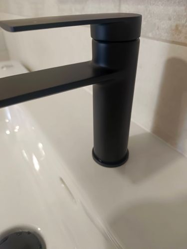 Установка смесителя (на готовые коммуникации)