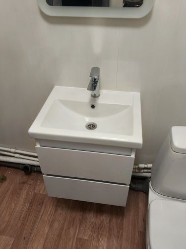Демонтаж раковины
Демонтаж смесителя