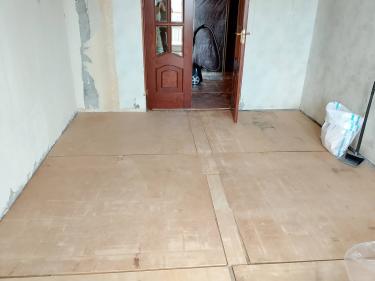 Демонтаж ламината/плитки пвх/пробкового покрытия/паркетной доски Демонтаж плинтуса