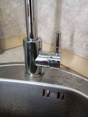 Установка смесителя (на готовые коммуникации)