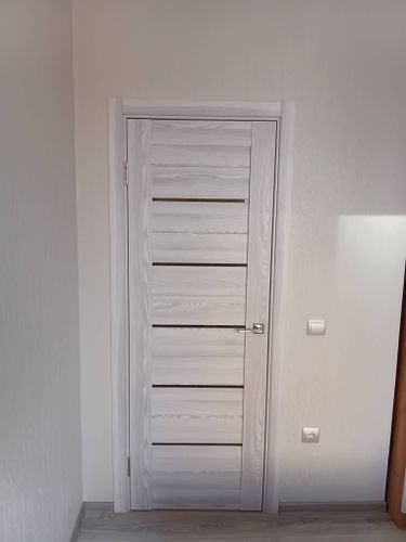 Установка межкомнатной двухстворчатой двери