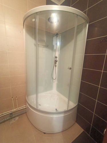 Установка раковины с тумбой