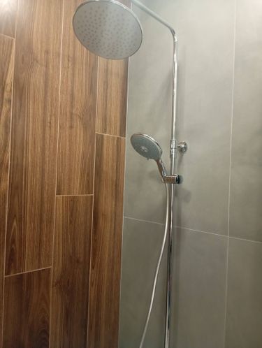 Замена смесителя в душевой кабине