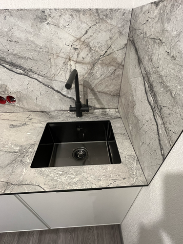 Установка розетки на готовые коммуникации