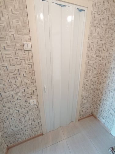 Монтаж пластикового плинтуса