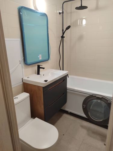 Установка отдельностоящей стиральной машины с подключением