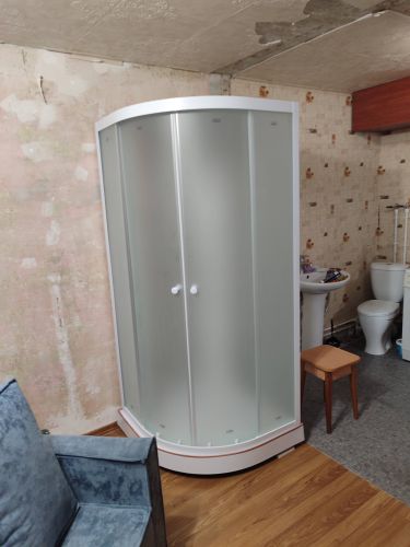 Установка душевой кабины шириной до 90 см