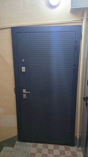 Установка входной двери весом до 95 кг