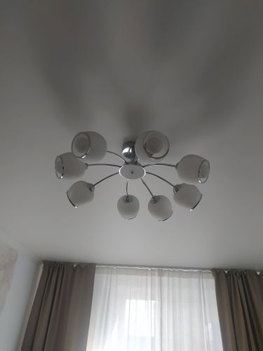 Установка люстры в сборке