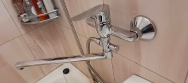 Установка смесителя (на готовые коммуникации)