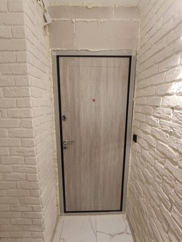 Установка входной двери весом до 95 кг