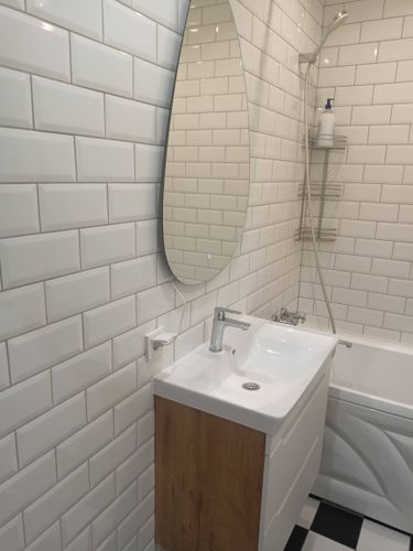 Установка комплекта: Тумба + Раковина + смеситель + зеркало