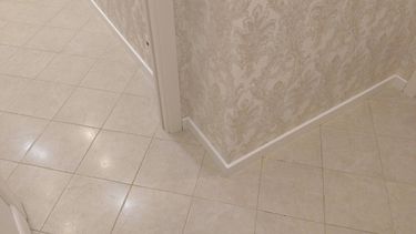 Монтаж деревянного/мдф плинтуса