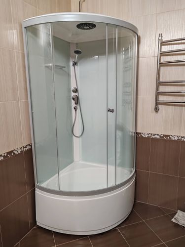 Установка душевой кабины шириной до 90 см