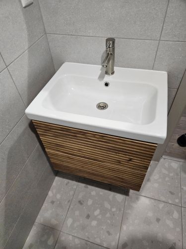 Установка комплекта: Тумба + Раковина + смеситель + зеркало