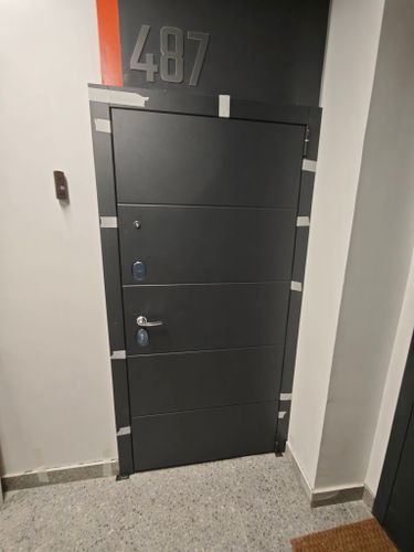 Установка входной двери весом до 95 кг