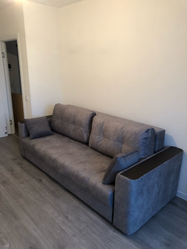 Сборка прямого дивана