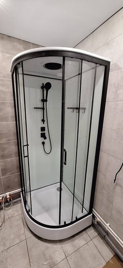 Установка душевой кабины шириной до 90 см