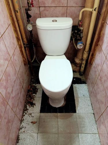 Установка напольного унитаза