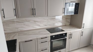 Еврозапил столешницы из ДСП Установка столешницы ДСП Установка и подключение электрической варочной поверхности