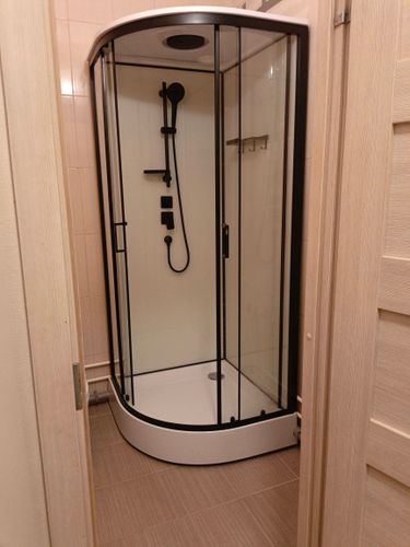 Установка душевой кабины шириной до 90 см