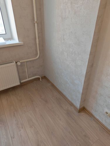 Монтаж пластикового плинтуса