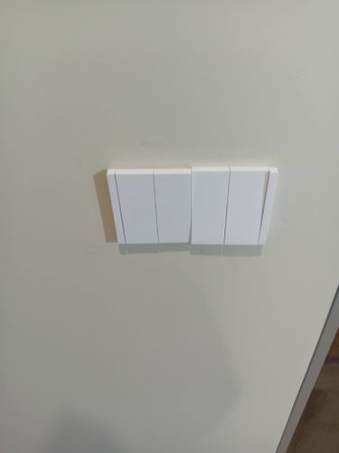 Установка выключателя (на готовые коммуникации)