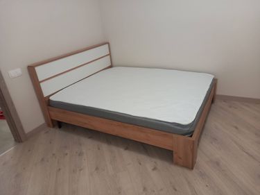 Сборка двуспальной кровати