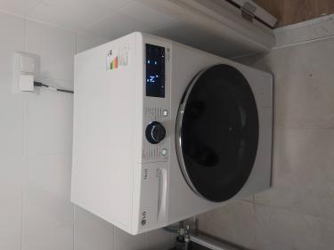 Подключено водоснабжение, отвод, электричество, выровнено положение, проверена работоспособность, выполнен тестовый запуск, установлены фильтры, закреплены шланги, обеспечена герметичность.