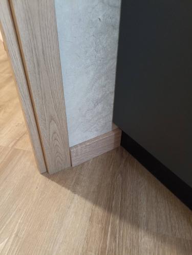 Монтаж деревянного/мдф плинтуса