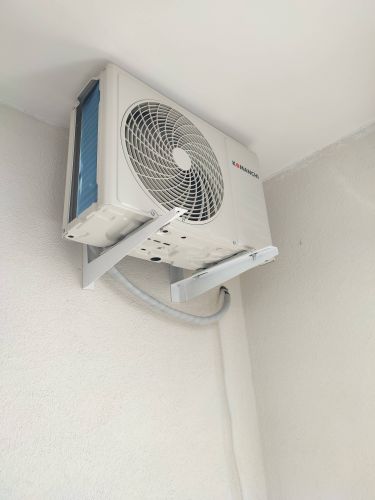 Установка сплит системы 7-9 kBTU (одноэтапный монтаж)