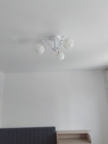 Установка люстры в сборке