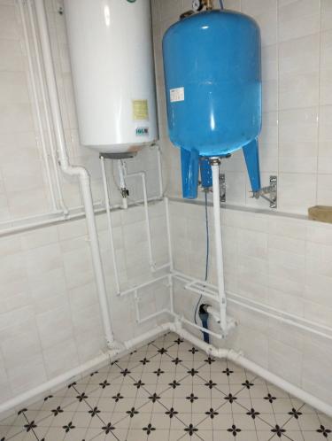 Подводка труб (ХВС, ГВС, канализация) к месту установки сантехнического оборудования (до 3 метров)