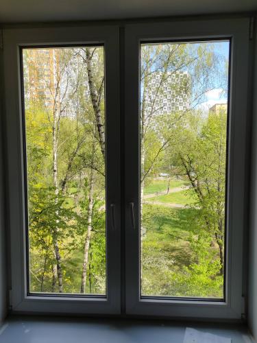 Регулировка балконной двери