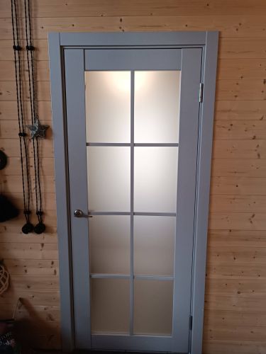 Установлена складная конструкция, закреплены направляющие, зафиксированы панели, отрегулированы механизмы, проверена плавность движения, обеспечена надежная фиксация, завершены отделочные работы.