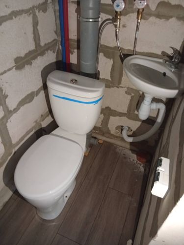 Установка напольного унитаза