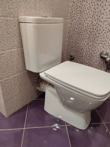 Установлено новое сантехническое оборудование, подключены коммуникации, герметизация стыков, проверена работоспособность, проведена уборка рабочей зоны.